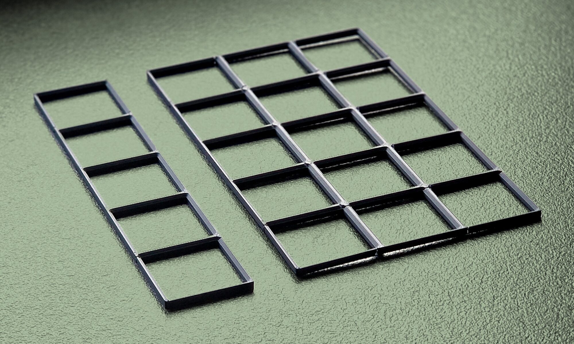Modulare Grundplatten 4er-Set von Essence Tools für die Schublade